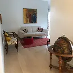 Cozy, Quiet Perfect For Business Or Pleasure Hillerod