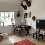 Cozy, Quiet Perfect For Business Or Pleasure