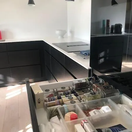 Cozy, Quiet Perfect For Business Or Pleasure Villa