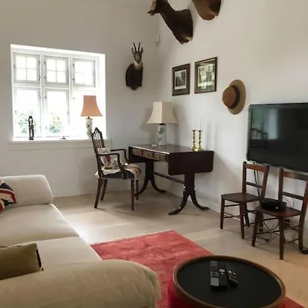 Vila Cozy, Quiet Perfect For Business Or Pleasure *