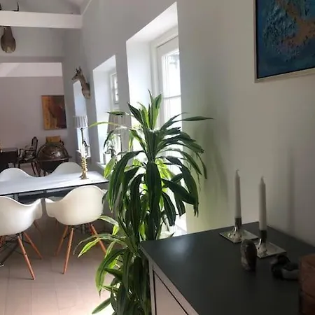 Cozy, Quiet Perfect For Business Or Pleasure Vila *