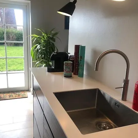 Cozy, Quiet Perfect For Business Or Pleasure Hillerød