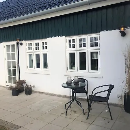 Cozy, Quiet Perfect For Business Or Pleasure Villa *