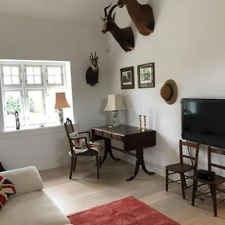 Cozy, Quiet Perfect For Business Or Pleasure