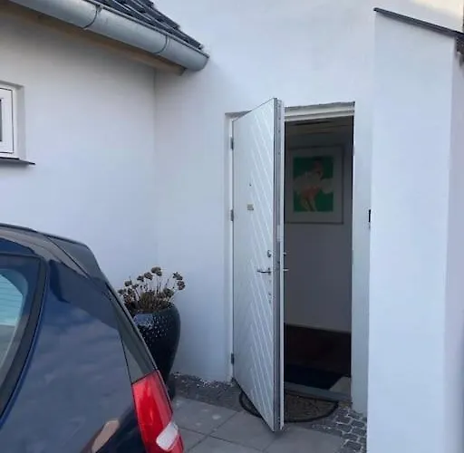 Cozy, Quiet Perfect For Business Or Pleasure Villa