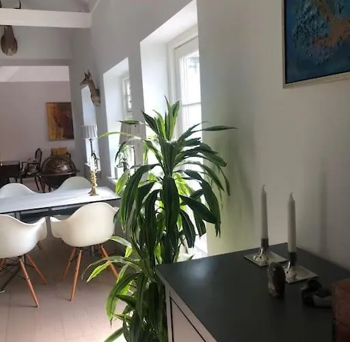 Cozy, Quiet Perfect For Business Or Pleasure Villa *