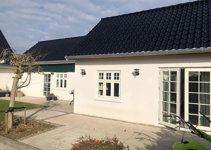 Villa Cozy, Quiet Perfect For Business Or Pleasure *